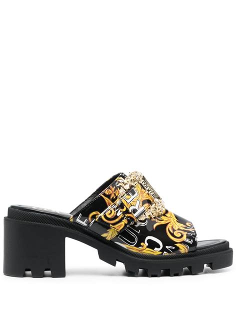 versace jeans couture badeschuhe|versace jeans farfetch.